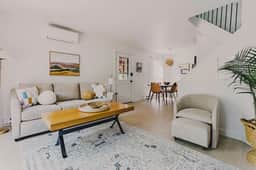 Stylish Mid-Mod Downtown Retreat - Image 2